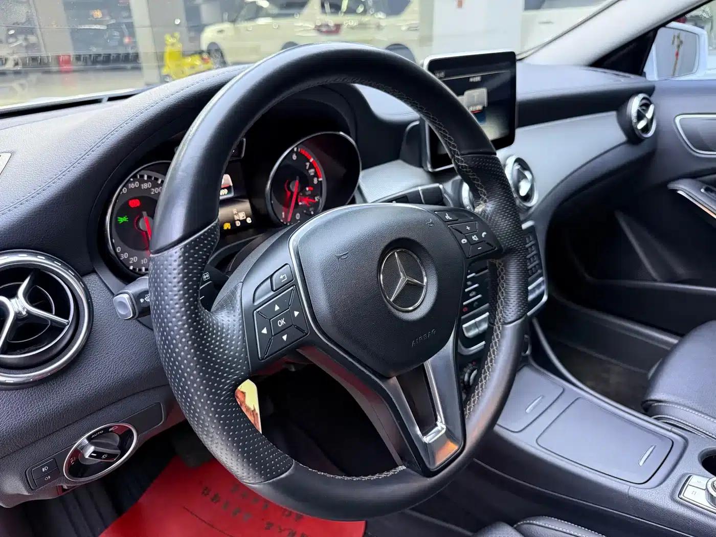 2016 Mercedes-Benz GLA 220 4MATIC Fashion Edition — миниатюра 10