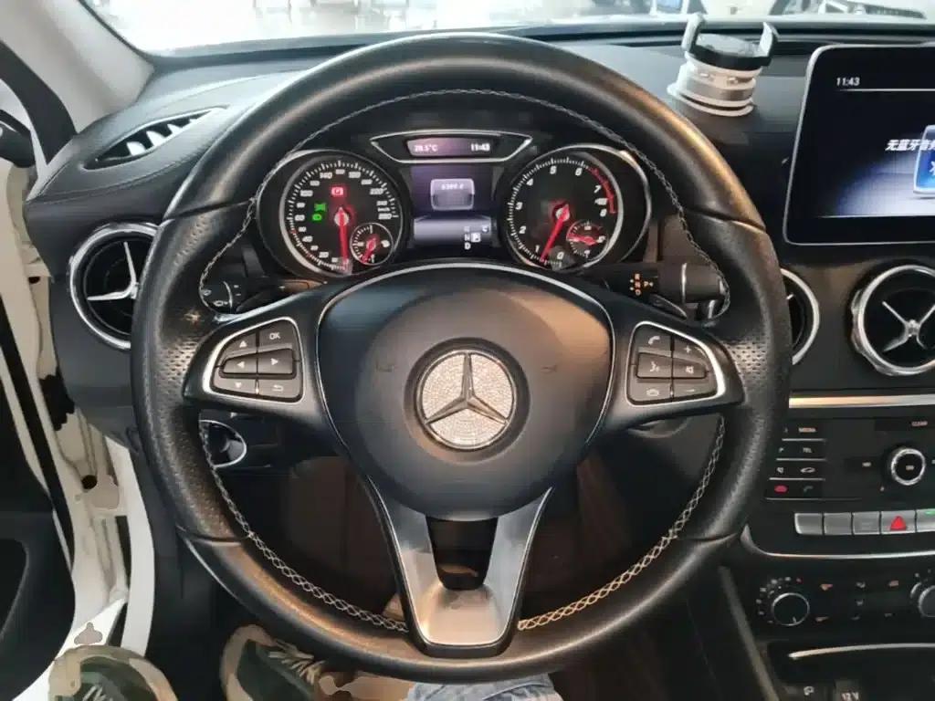 2018 Mercedes-Benz GLA 200 Fashion Edition — миниатюра 11