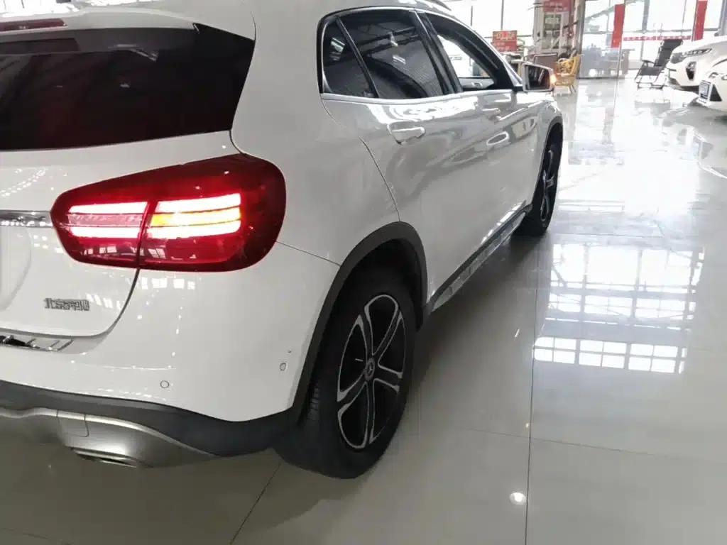 2018 Mercedes-Benz GLA 200 Fashion Edition — миниатюра 8