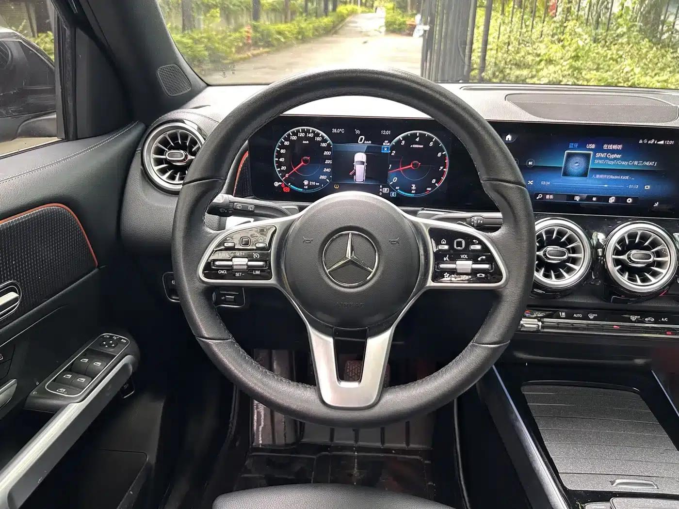 2023 Mercedes-Benz GLB 220 Dynamic — миниатюра 14