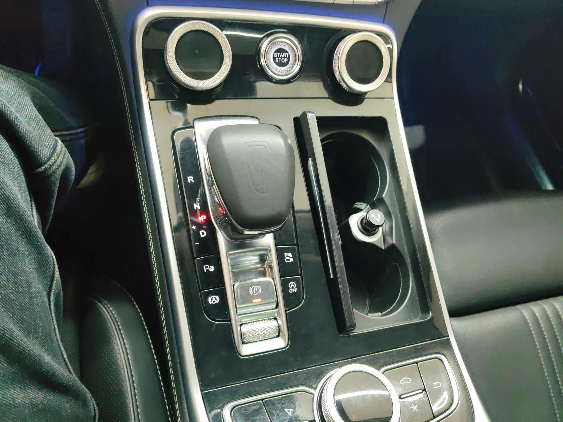Hongqi H9 2020 2.0T Smart Connect Flagship Edition — миниатюра 15