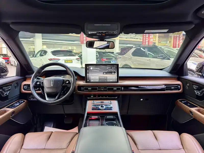 2021 Aviator 3.0T V6 AWD Premium Edition — миниатюра 10