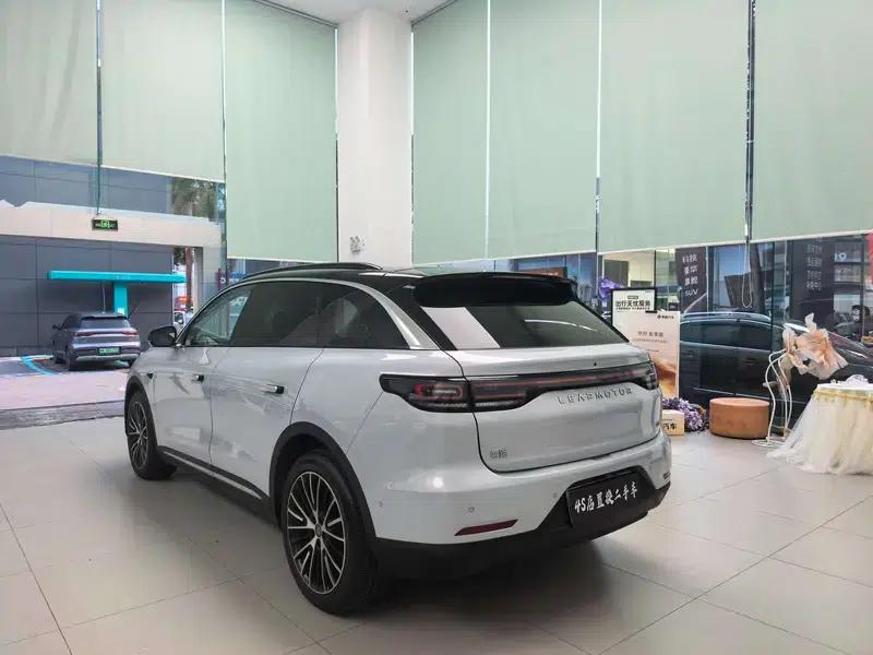 Leapmotor C11 2026 Pure Electric Version with 640 LiDAR - Supreme Edition — миниатюра 5