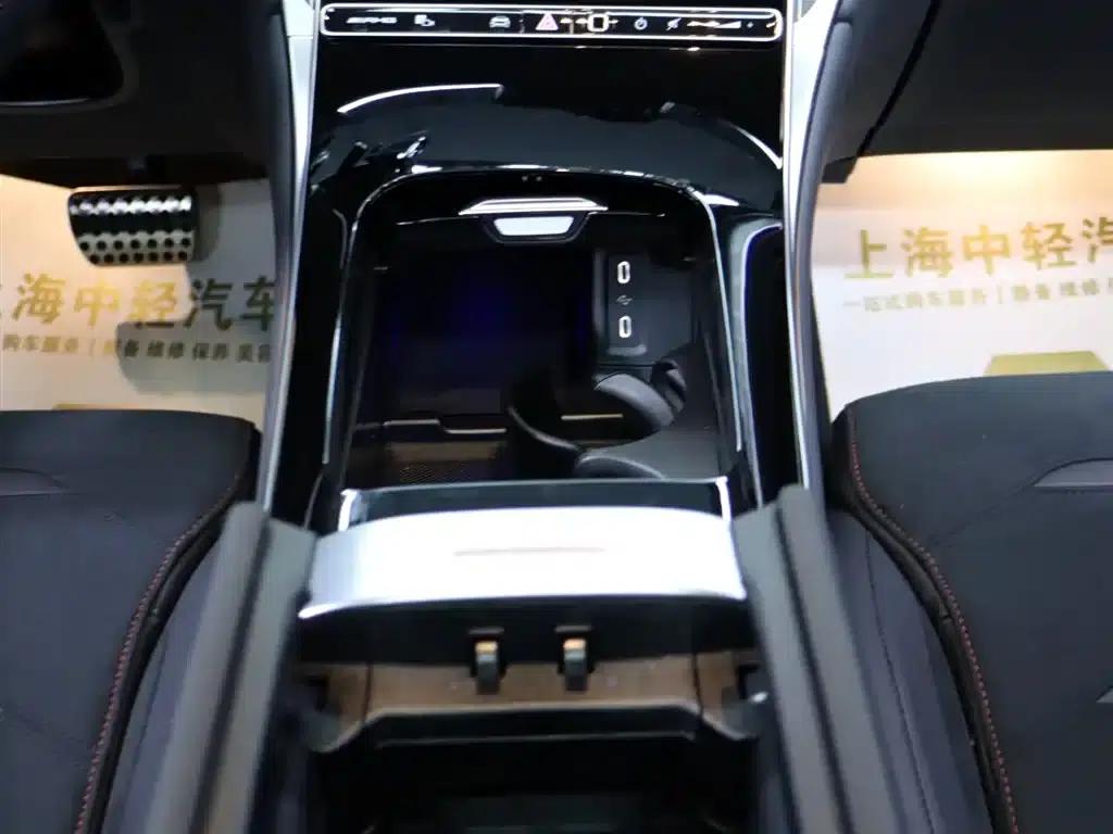 Mercedes-Benz GLC Coupe AMG 2025 AMG GLC 43 4MATIC Coupe SUV — миниатюра 17