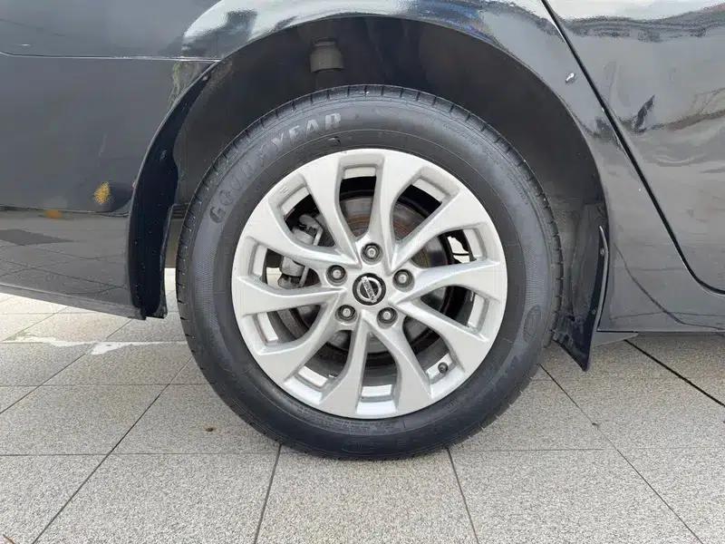 Nissan Sylphy 2016 1.6XL CVT Premium Edition — миниатюра 8
