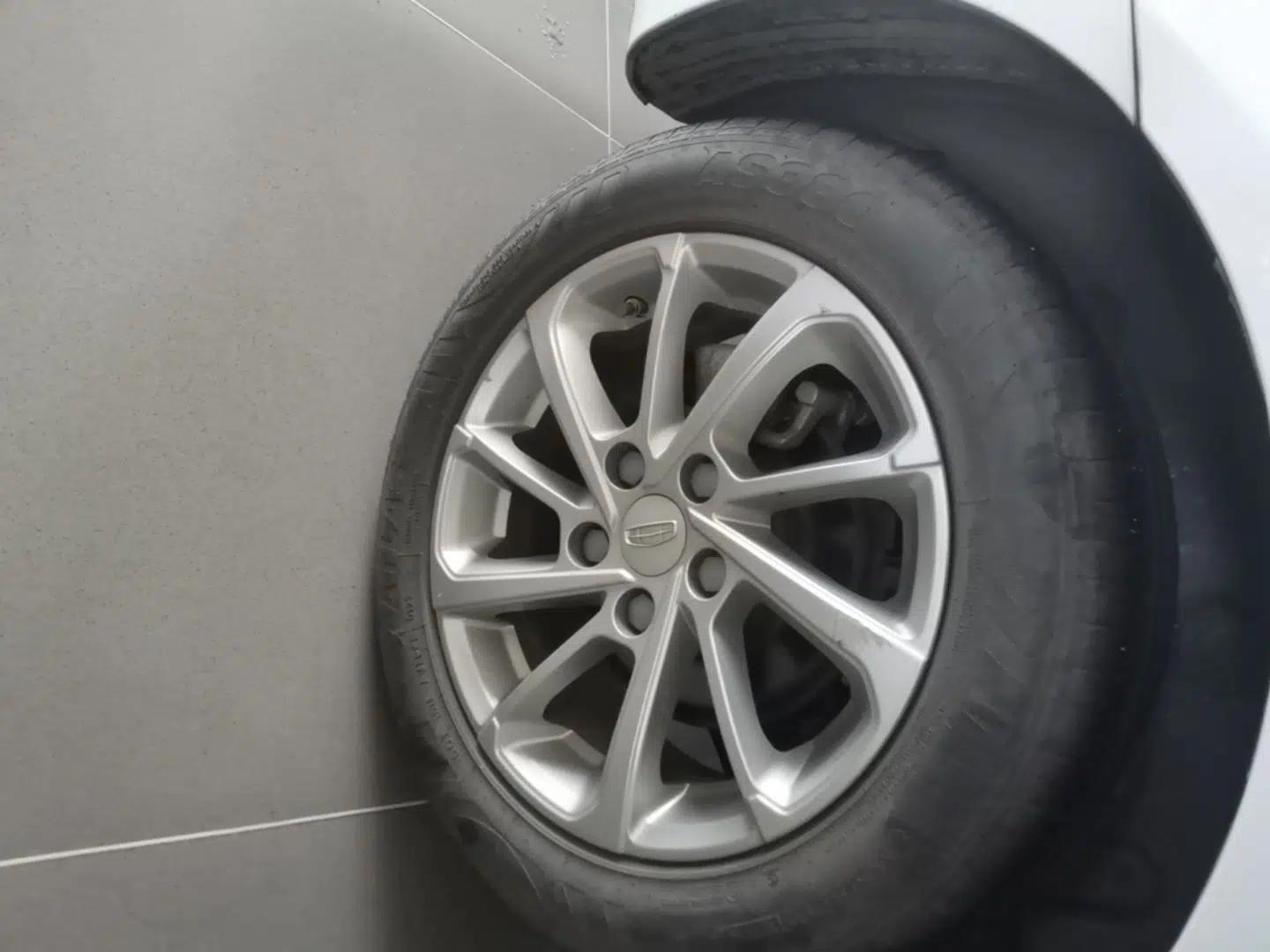 Geely Auto Emgrand 2021 UP 1.5L CVT Luxury Model — миниатюра 11