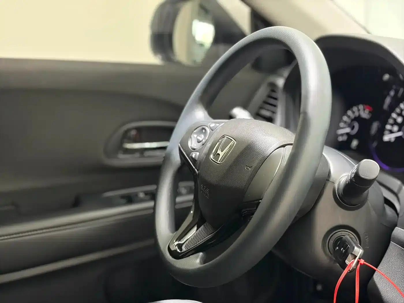 Vezel 2022 1.5L CVT Phantom Night Pioneer Edition — миниатюра 11