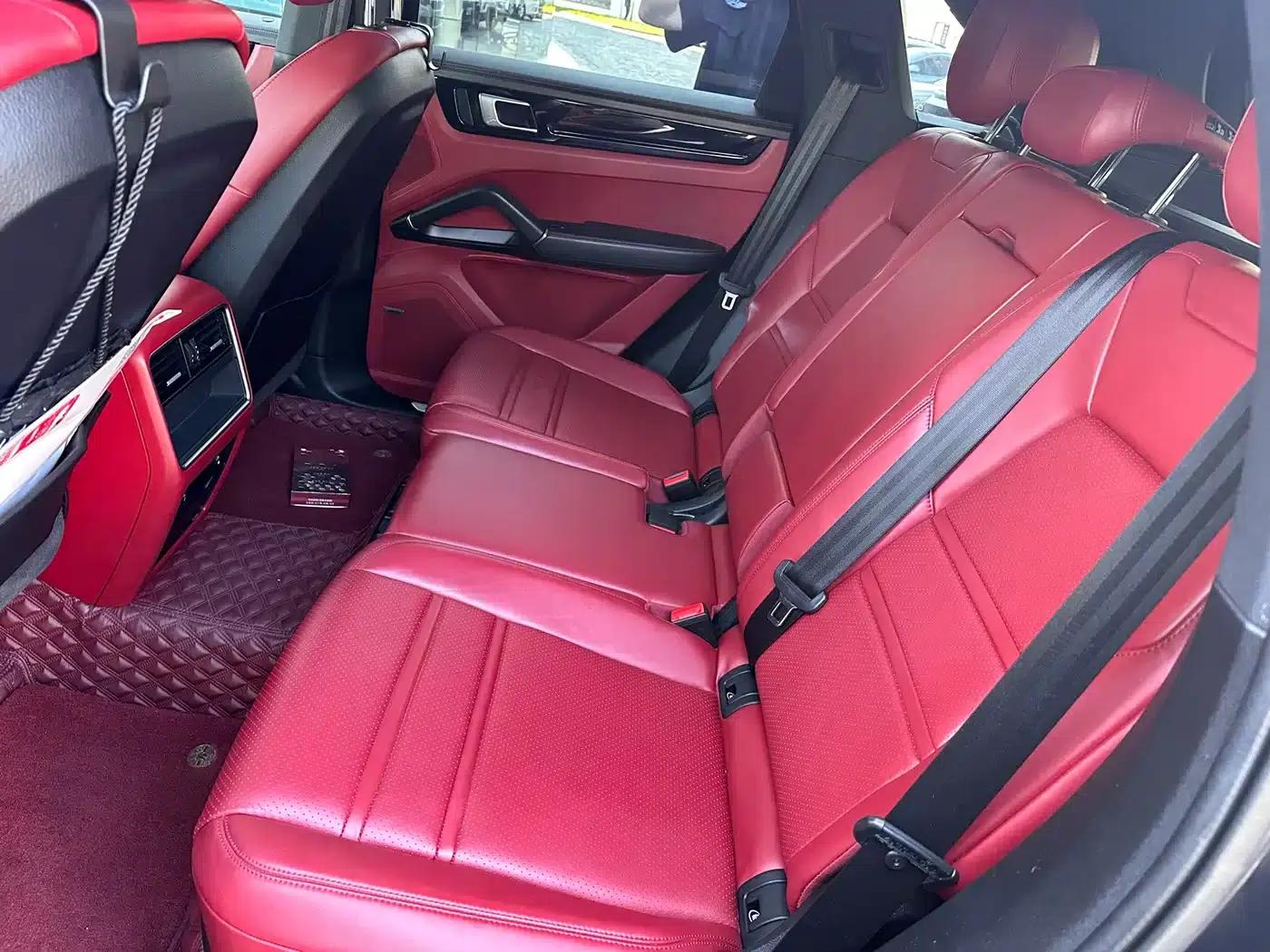 2022 Cayenne 3.0T Platinum Edition — миниатюра 13