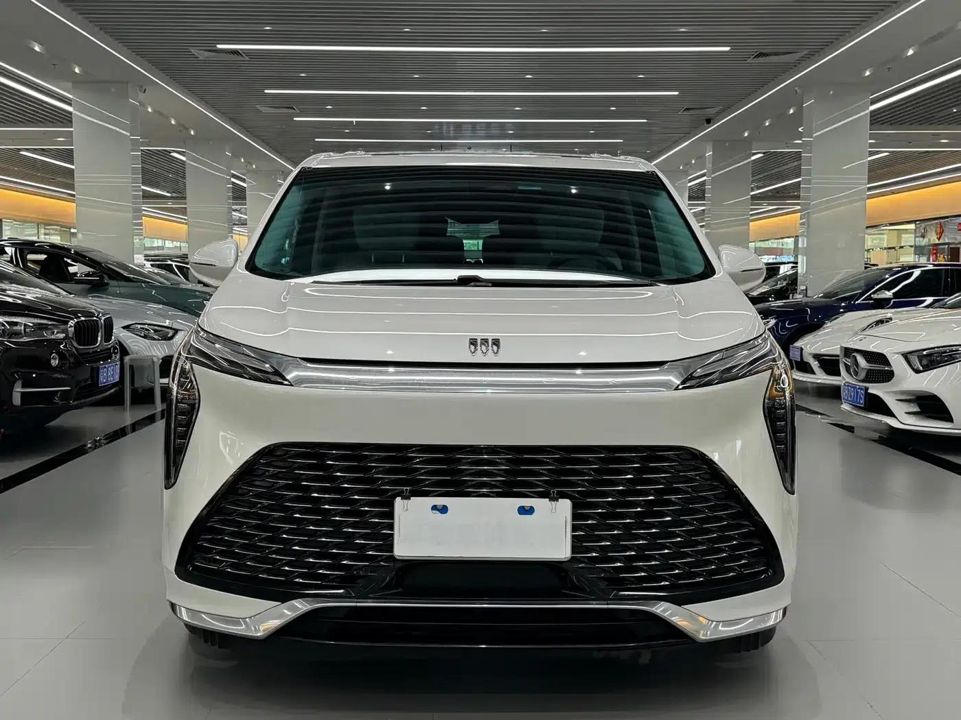 Century 2023 2.0T Six-Seat Luxury Edition — миниатюра 2
