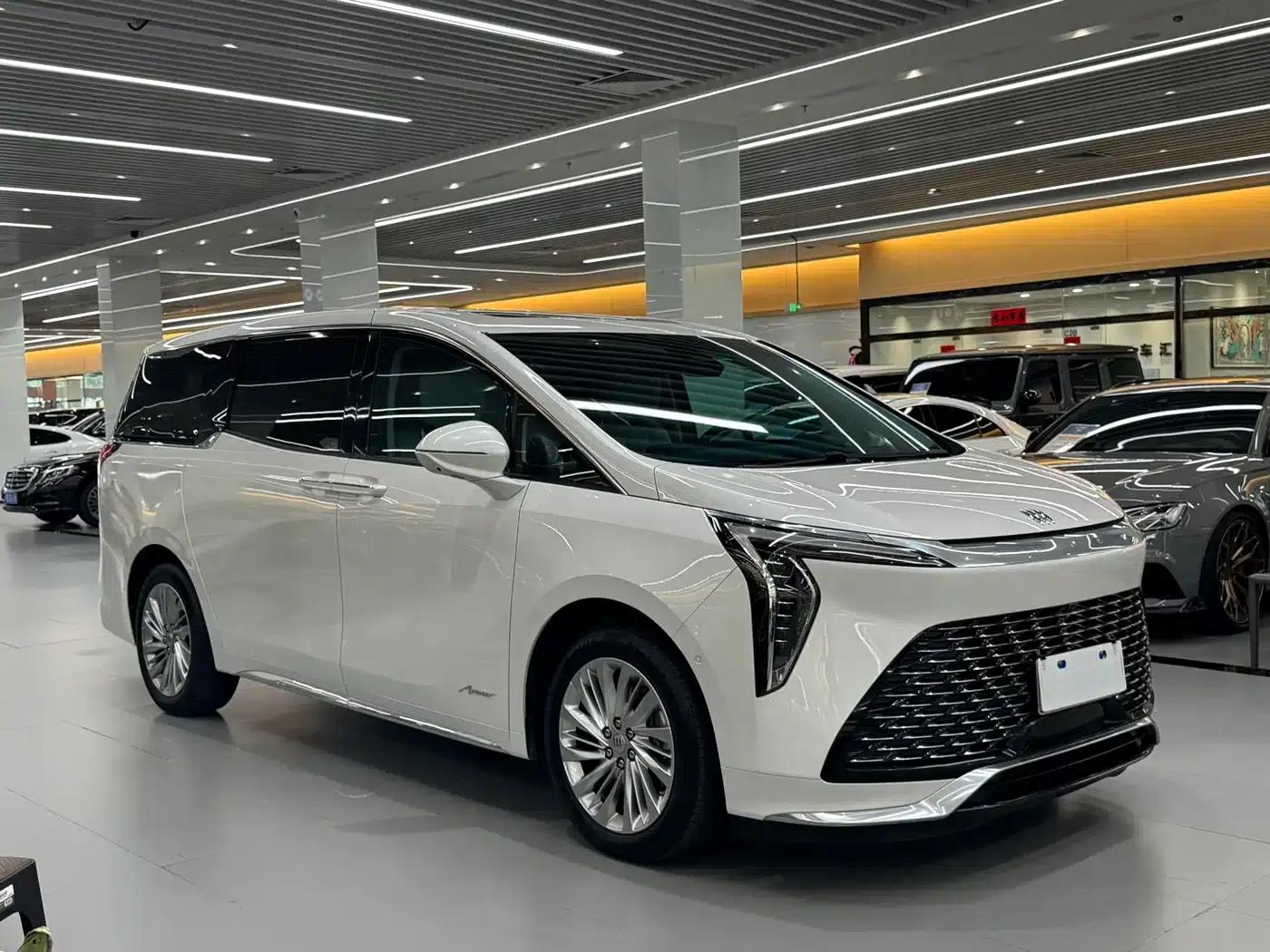 Century 2023 2.0T Six-Seat Luxury Edition — миниатюра 3