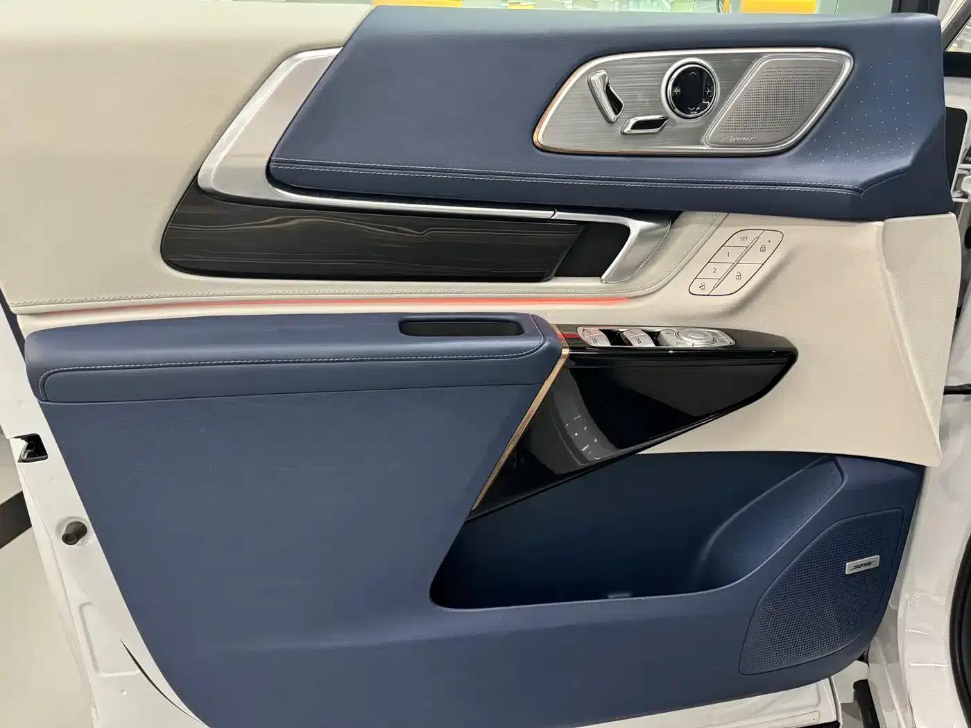 Century 2023 2.0T Six-Seat Luxury Edition — миниатюра 7