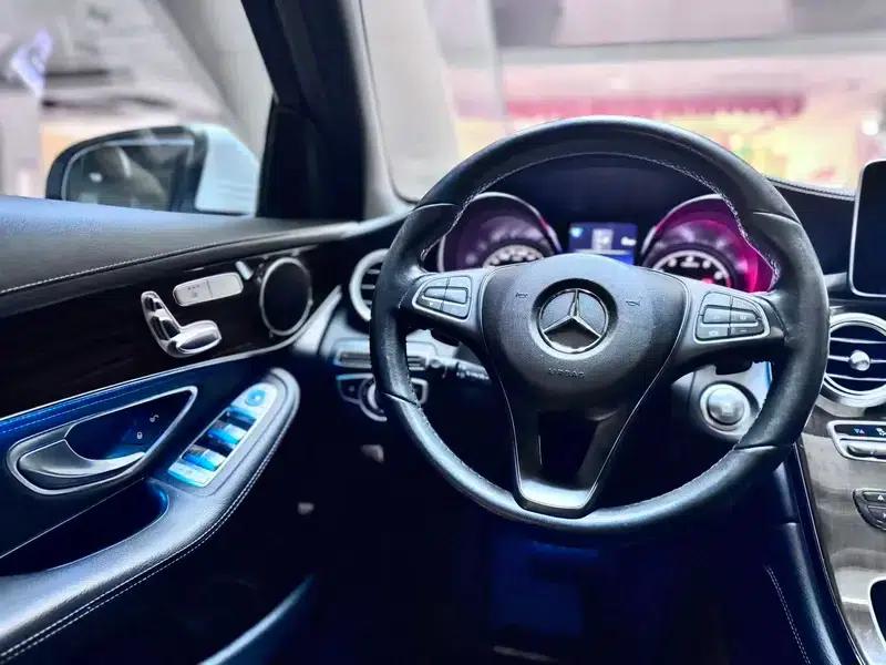 2019 Mercedes-Benz GLC 260 L 4MATIC Dynamic — миниатюра 24
