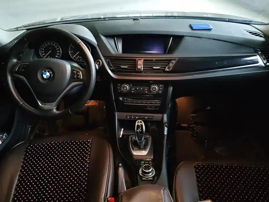 BMW X1 2015 sDrive18i Leading Upgrade Edition — миниатюра 12