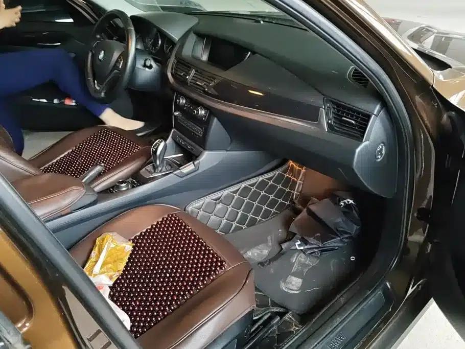 BMW X1 2015 sDrive18i Leading Upgrade Edition — миниатюра 8