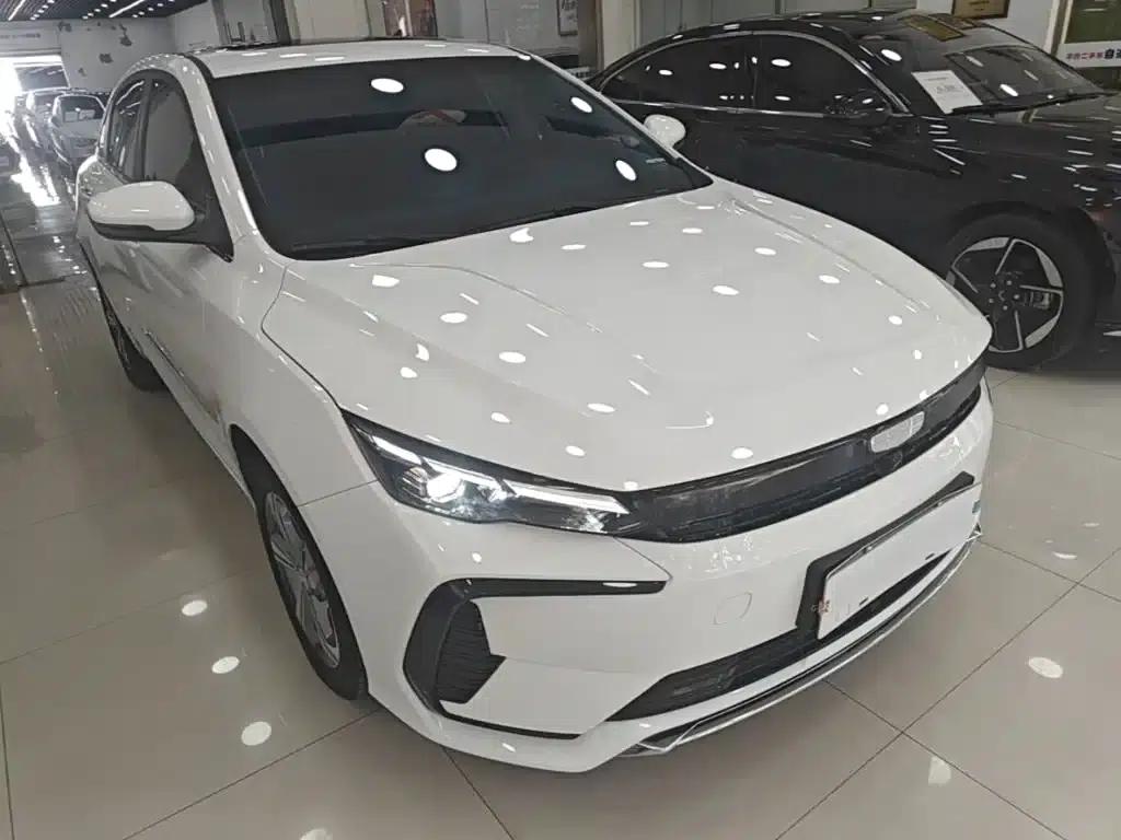 Geely Emgrand L HiP 2024 Dragon Edition 1.5TD-DHT Pro 100KM Superior Model — миниатюра 4