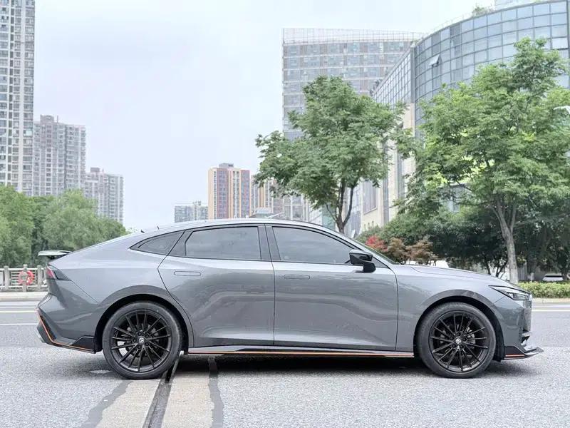 Changan UNI-V 2023 1.5T Premium Edition — миниатюра 6