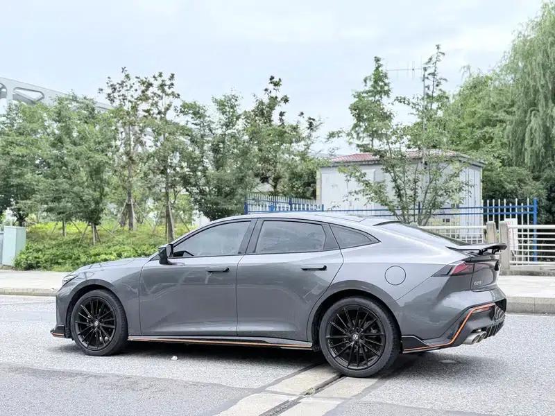 Changan UNI-V 2023 1.5T Premium Edition — миниатюра 10