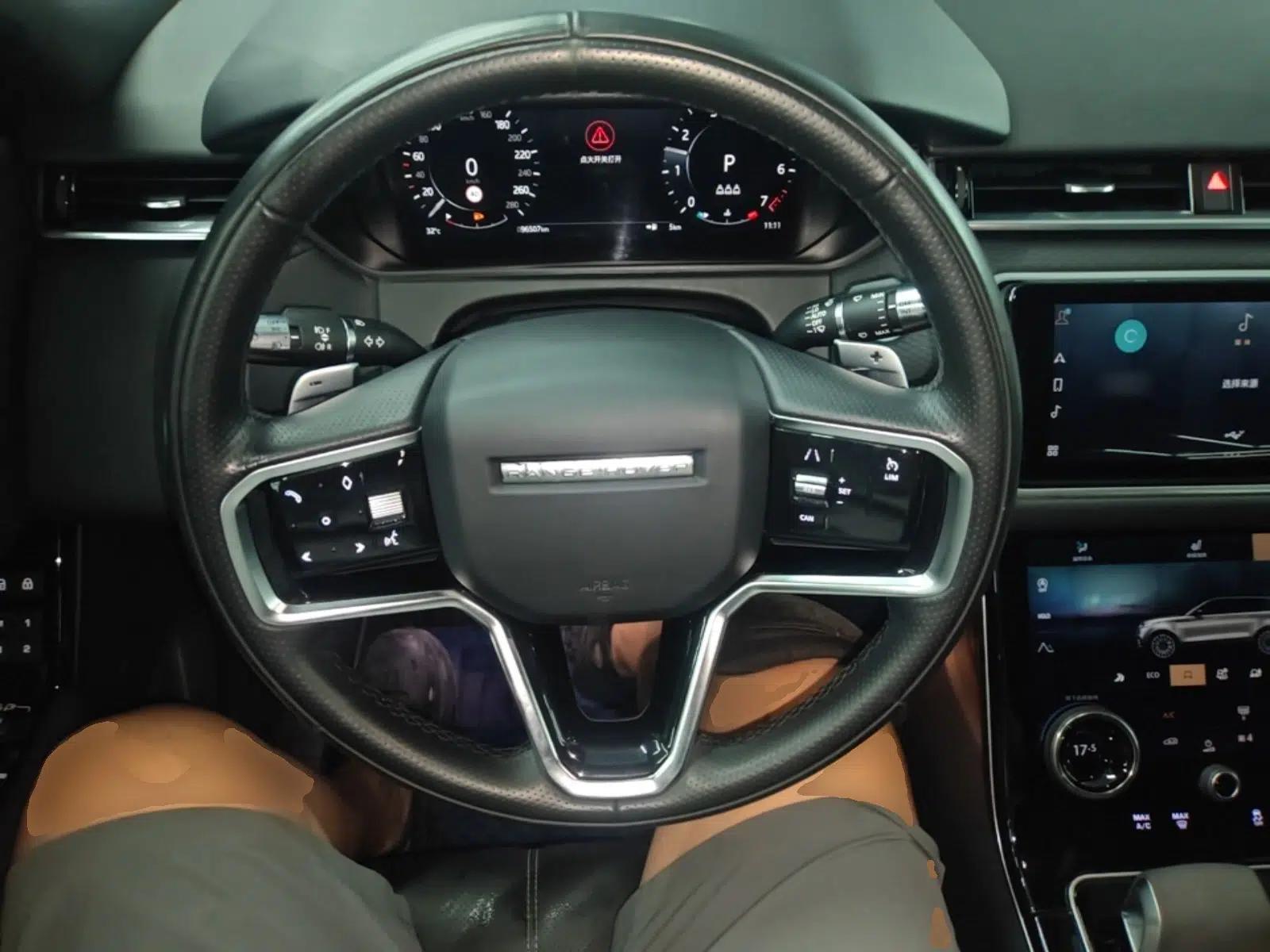 Land Rover Range Velar 2021 P250 Sparkling Black Limited Edition — миниатюра 18