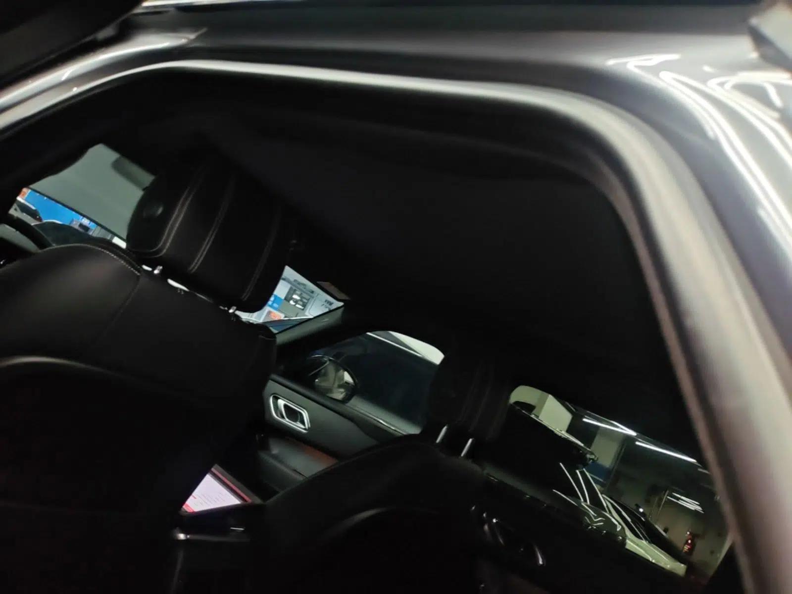 Land Rover Range Velar 2021 P250 Sparkling Black Limited Edition — миниатюра 26