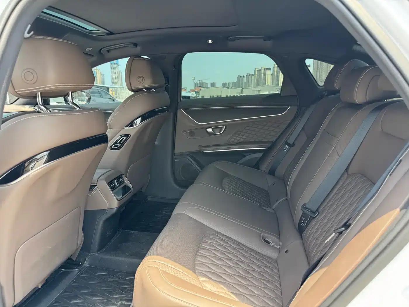 Han 2022 DM-i 121KM Premium Edition — миниатюра 6