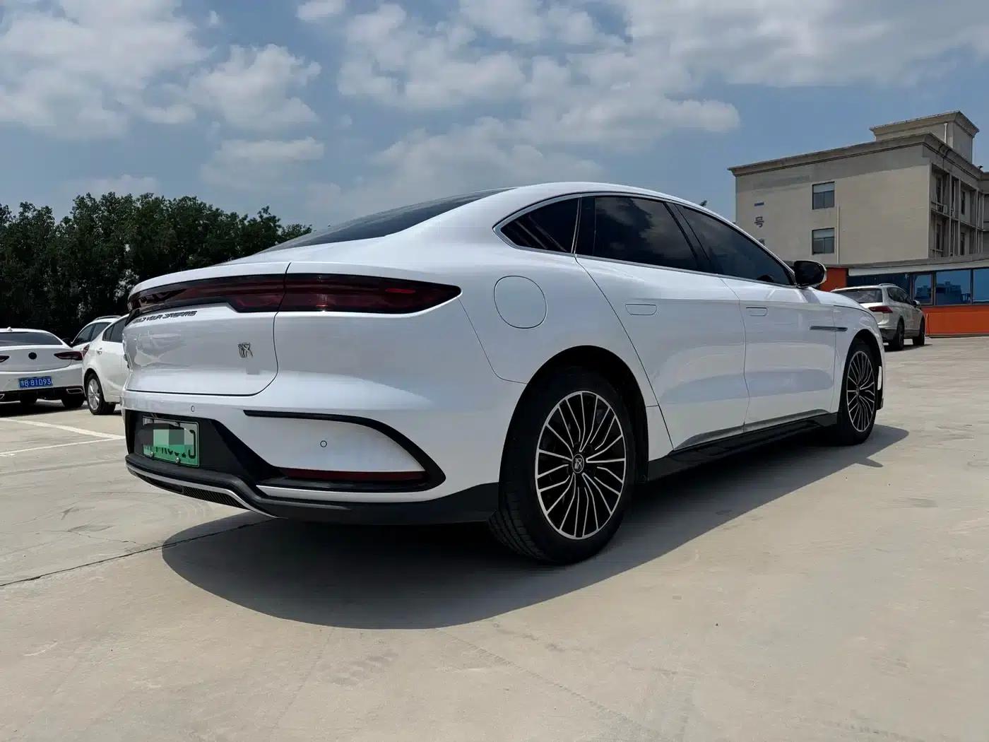Han 2022 DM-i 121KM Premium Edition — миниатюра 9