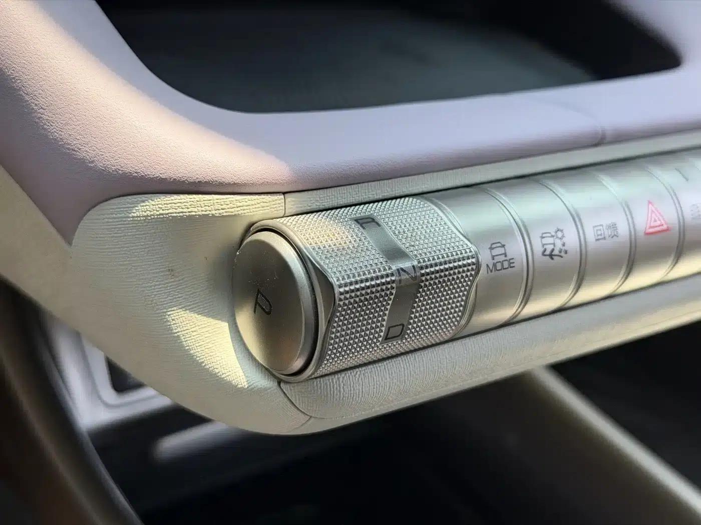 Dolphin 2021 Model 401km/h Knight Edition — миниатюра 11