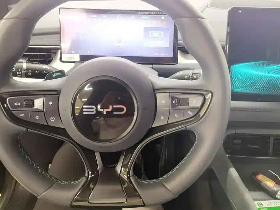 Seal 06GT 2025 Smart Driving Edition 505 Wave Plus Edition — миниатюра 12