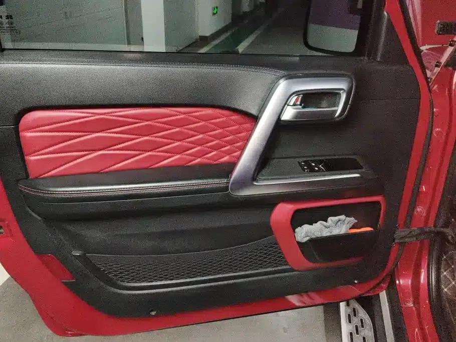 Beijing BJ40 2020 2.0T Automatic 4WD Tribute Edition Knight Model — миниатюра 7