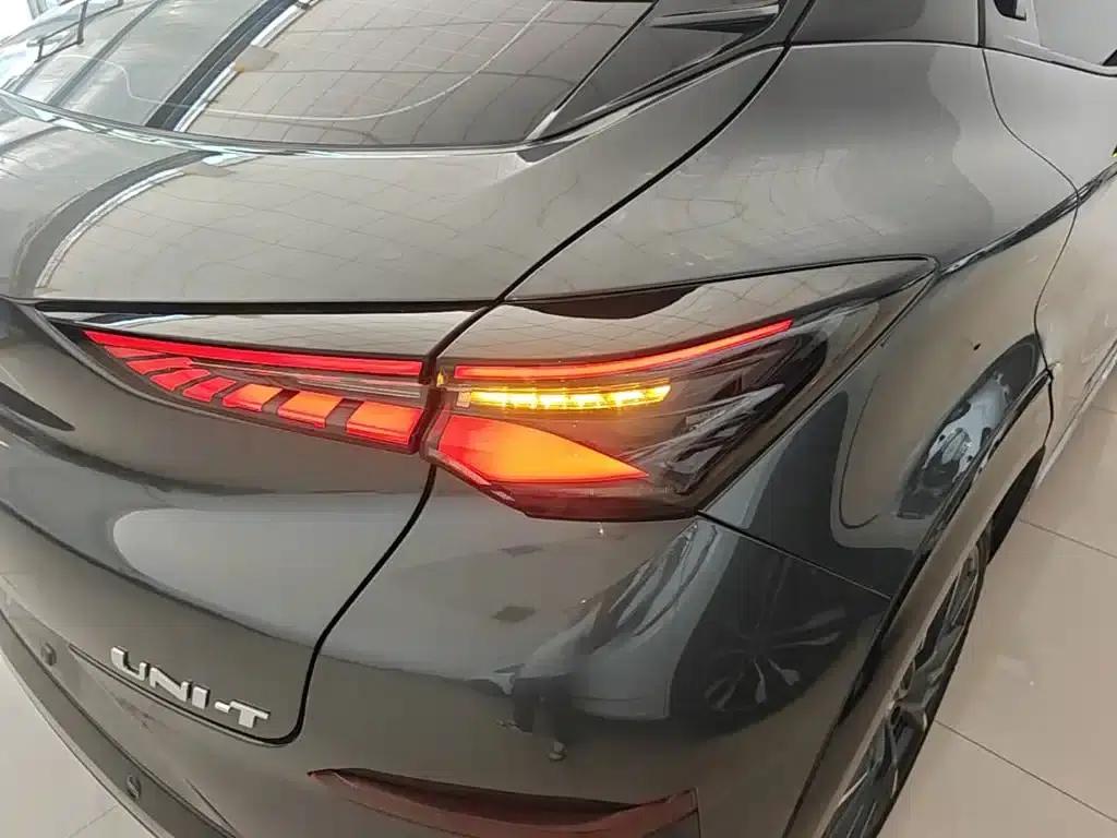 Changan UNI-T 2023 Second Generation 1.5T Premium Edition — миниатюра 8