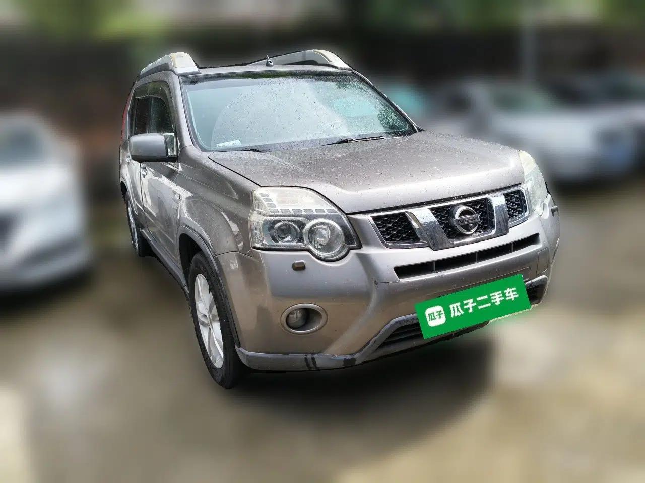 Nissan X-Trail 2012 2.5L CVT Flagship Edition 4WD — миниатюра 3