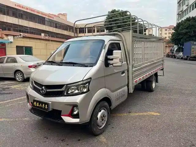 Crossover King X5 2021 1.6L Gasoline Comfort Edition Single Row Dual Rear Wheels Side Panels 3600mm Cargo Box DAM16KR