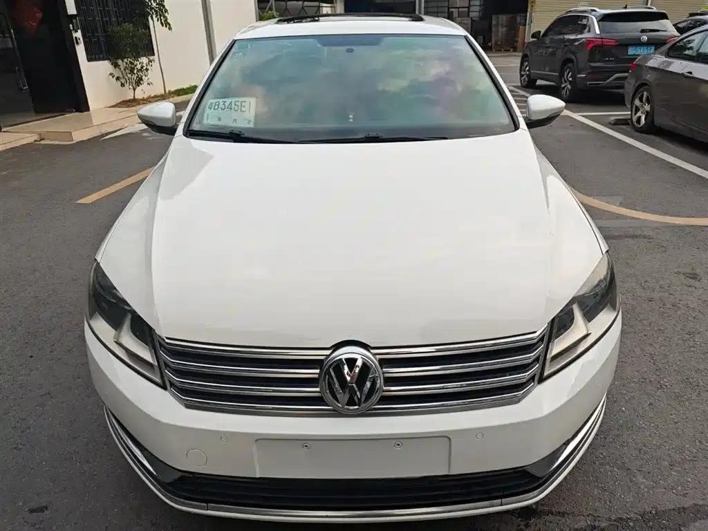 2013 Volkswagen Passat 1.8TSI Leading Edition — миниатюра 2
