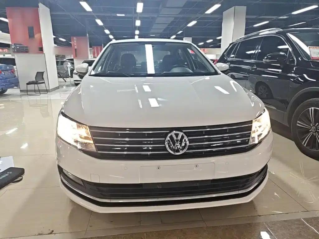 2017 Volkswagen Lavida 230TSI DSG Comfort Edition — миниатюра 3