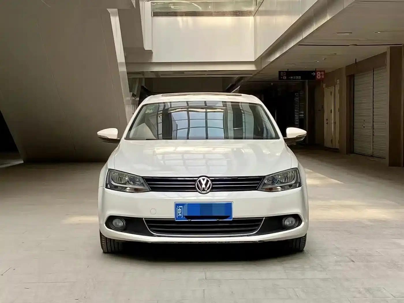 2012 Volkswagen Sagitar 1.4TSI Automatic Luxury — миниатюра 2