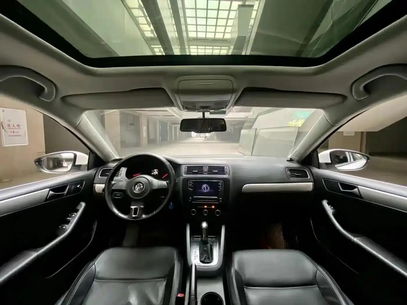 2012 Volkswagen Sagitar 1.4TSI Automatic Luxury — миниатюра 7