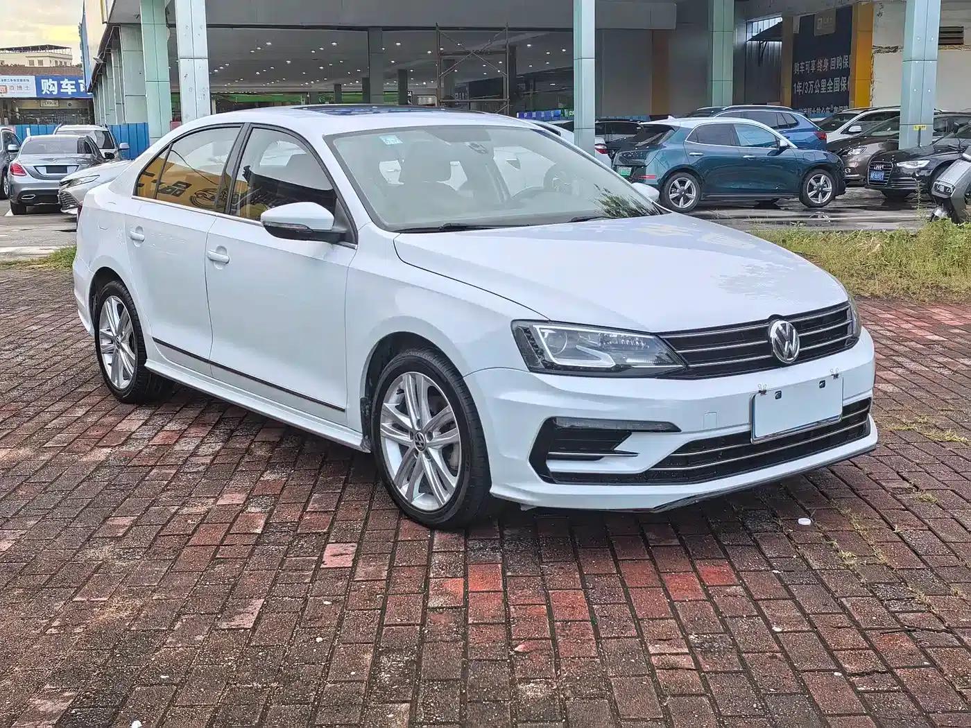 2018 Volkswagen Sagitar 280TSI DSG Dynamic Edition — миниатюра 3
