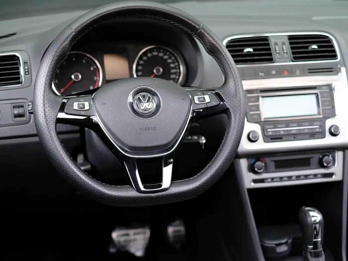 2014 Polo 1.6L Cross Polo Automatic — миниатюра 41