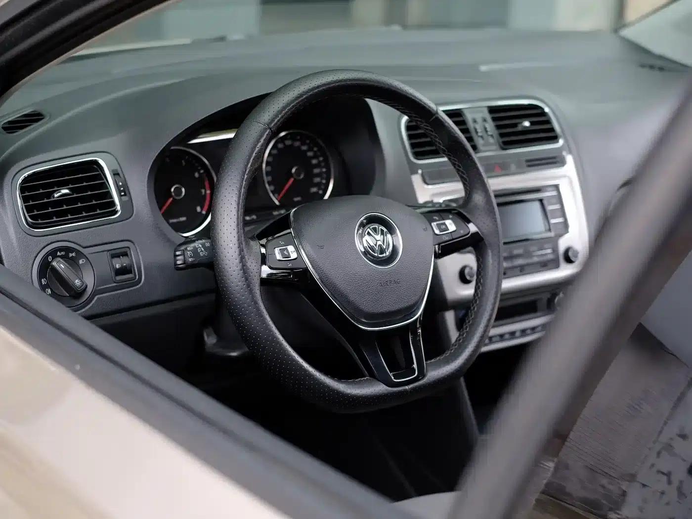 2014 Polo 1.6L Cross Polo Automatic — миниатюра 46
