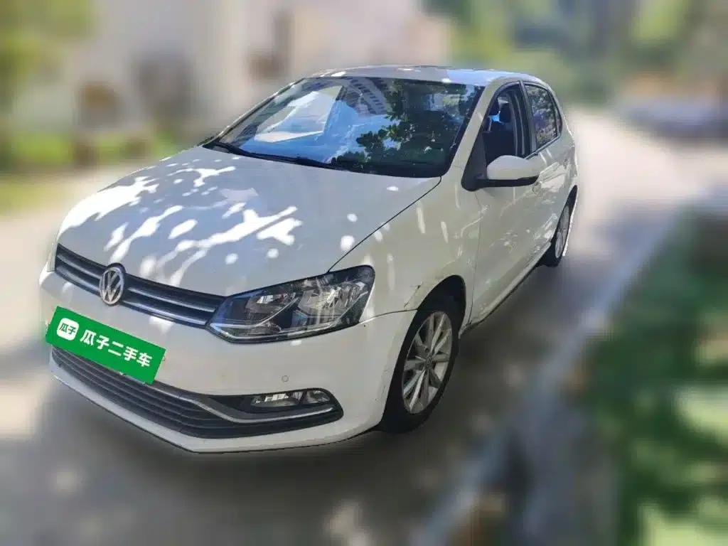 2016 Polo 1.6L Automatic Luxury — миниатюра 2