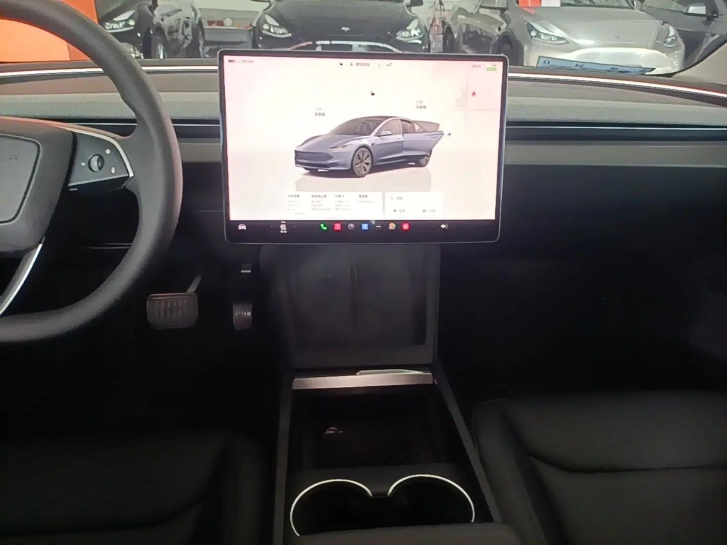 Tesla Model 3 2025 Rear-Wheel-Drive Version — миниатюра 15