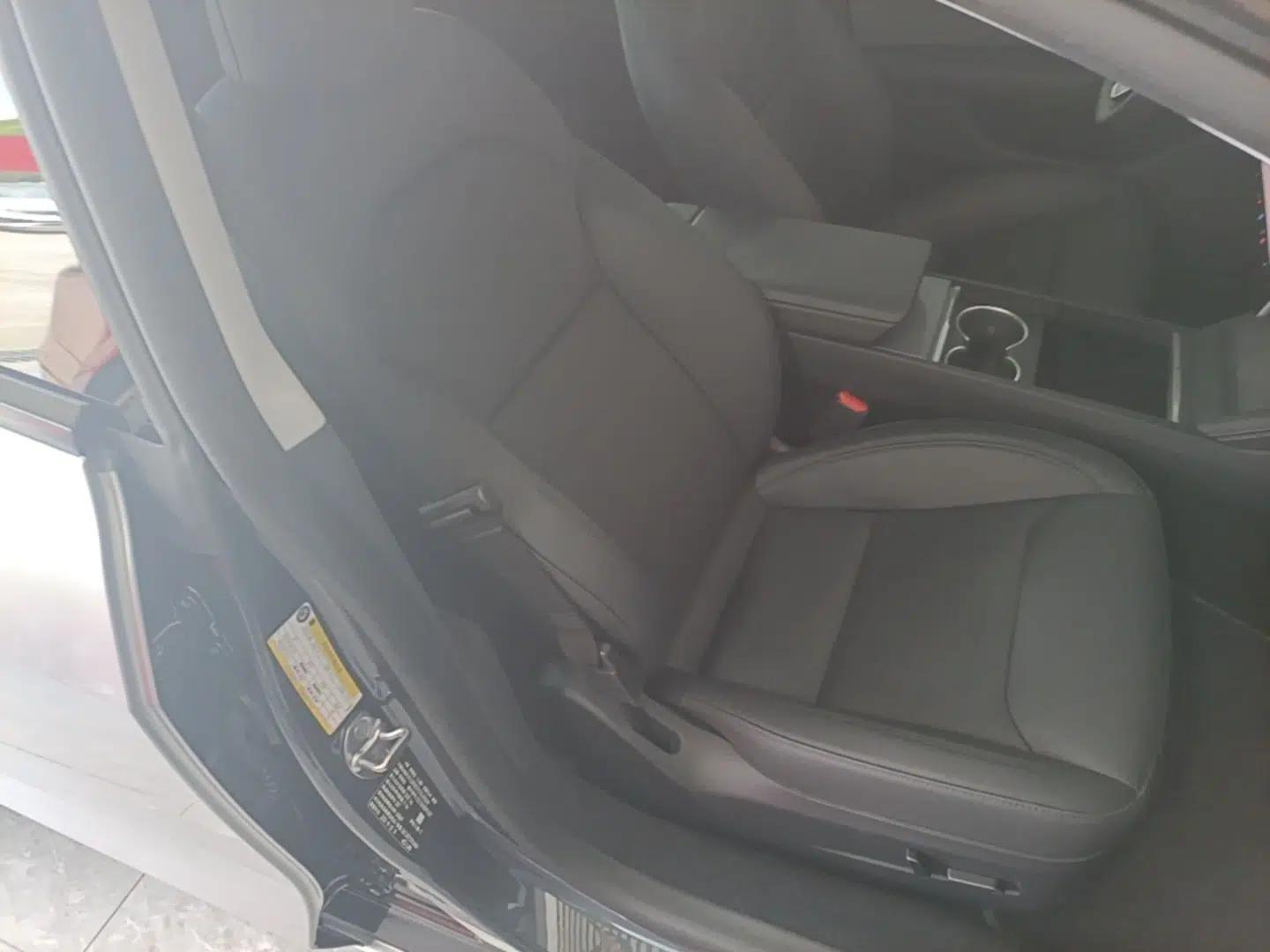 Tesla Model 3 2025 Rear-Wheel-Drive Version — миниатюра 19