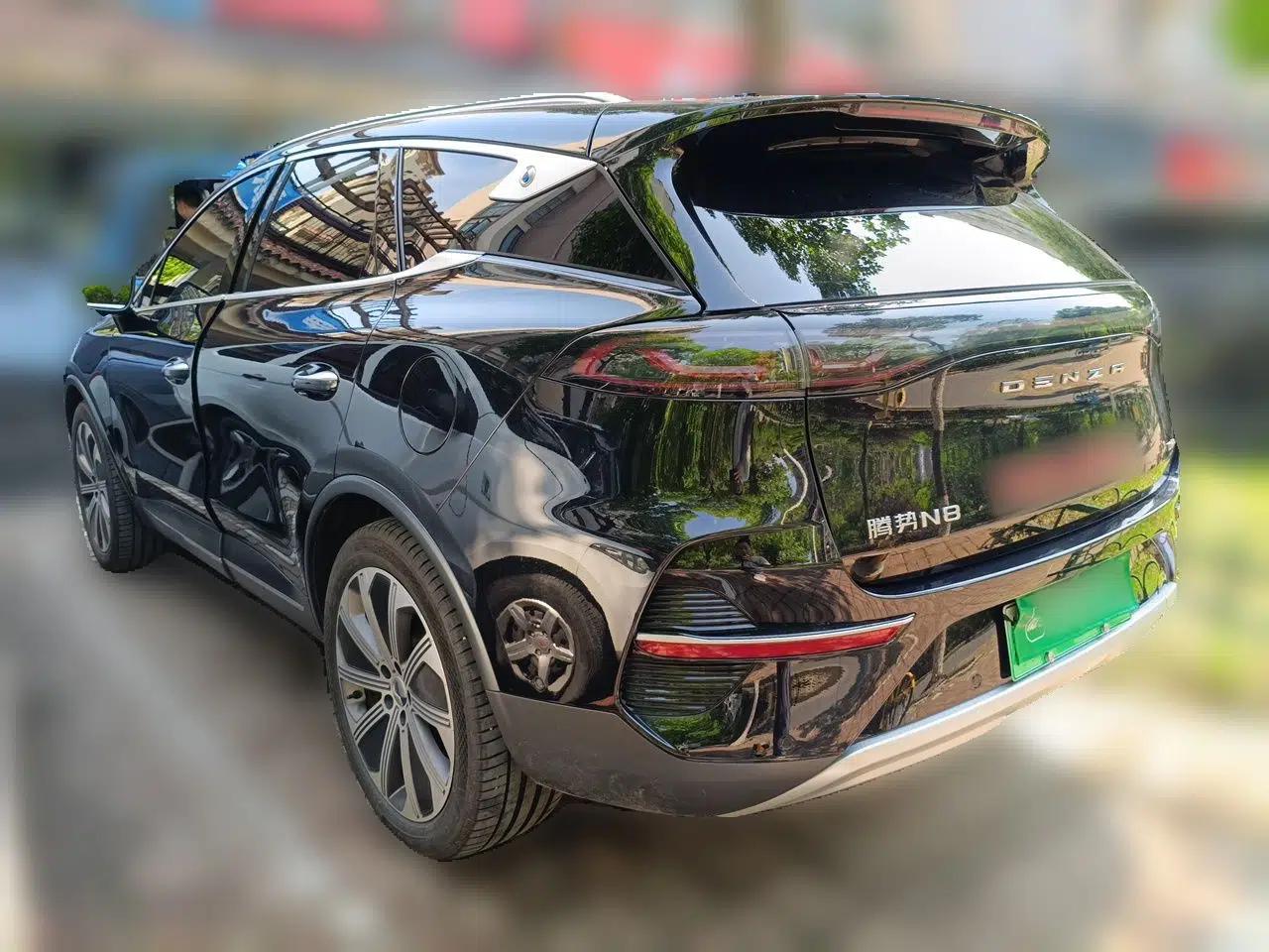 Denza N8 2023 Four-Wheel Drive Ultra-Hybrid Flagship Six-Seater Version — миниатюра 4