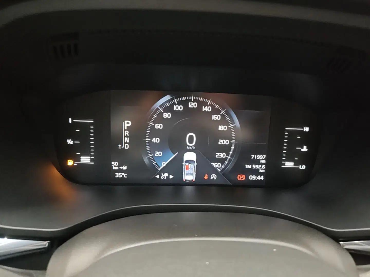Volvo XC60 2021 T5 4x4 Zhiyi Sport Edition — миниатюра 19