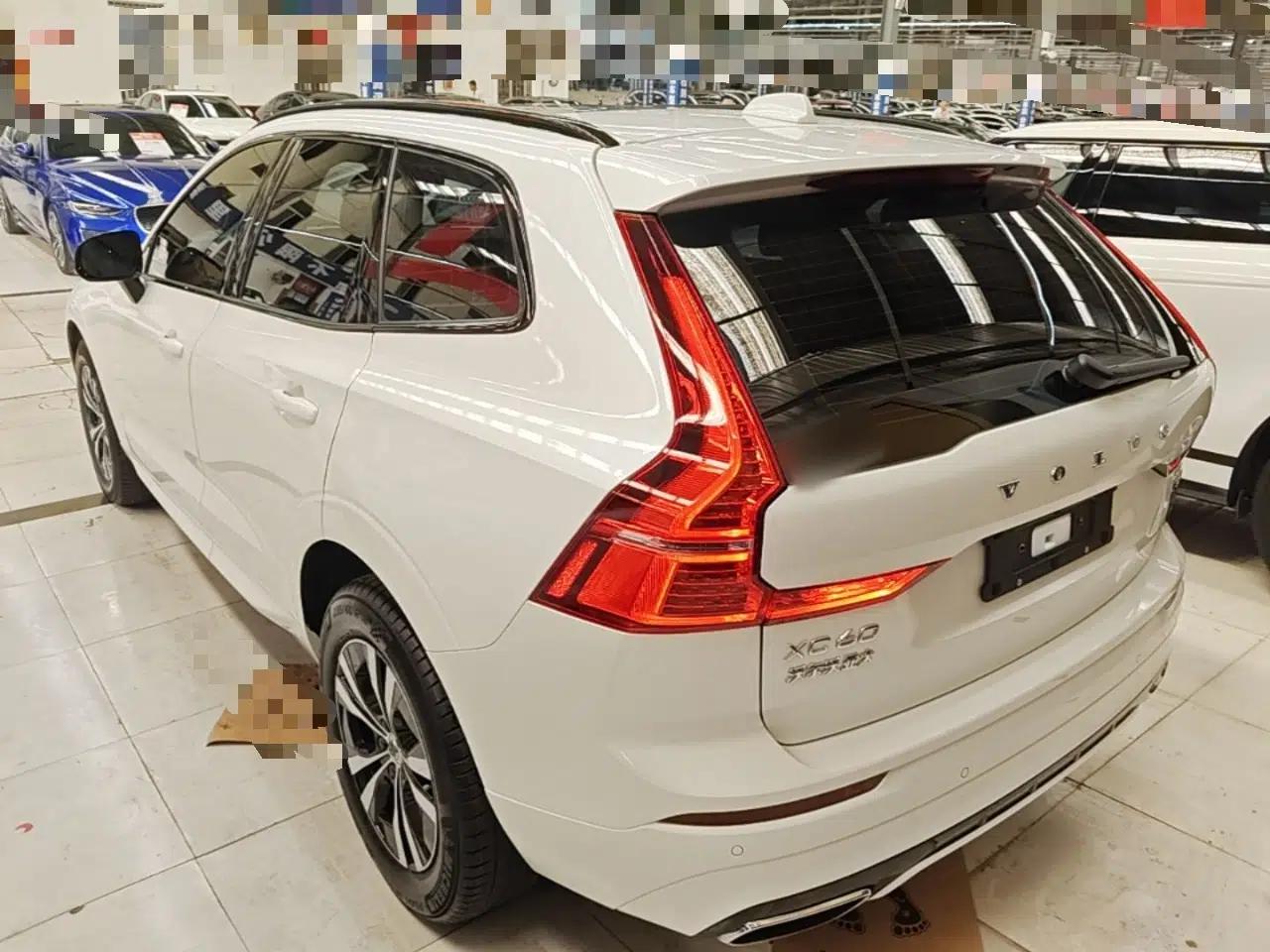 Volvo XC60 2021 T5 4x4 Zhiyi Sport Edition — миниатюра 4