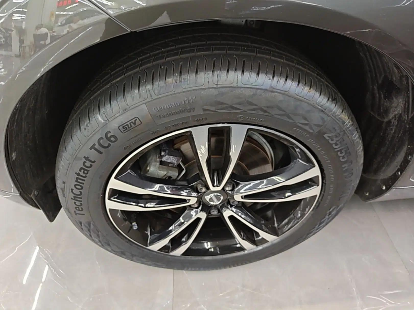 Volvo XC60 2019 T5 4x4 Smart Edition China V Standard — миниатюра 10