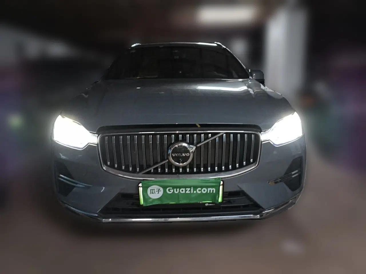 Volvo XC60 New Energy 2024 T8 Plug-in Hybrid Long-Range All-Wheel Drive Smart Luxury Edition — миниатюра 2