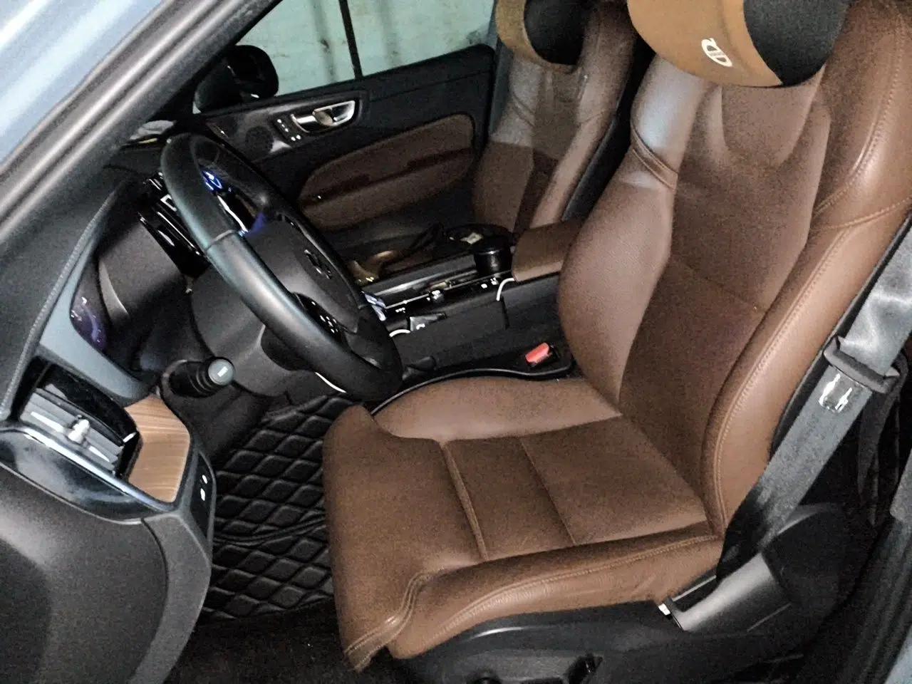 Volvo XC60 New Energy 2024 T8 Plug-in Hybrid Long-Range All-Wheel Drive Smart Luxury Edition — миниатюра 15
