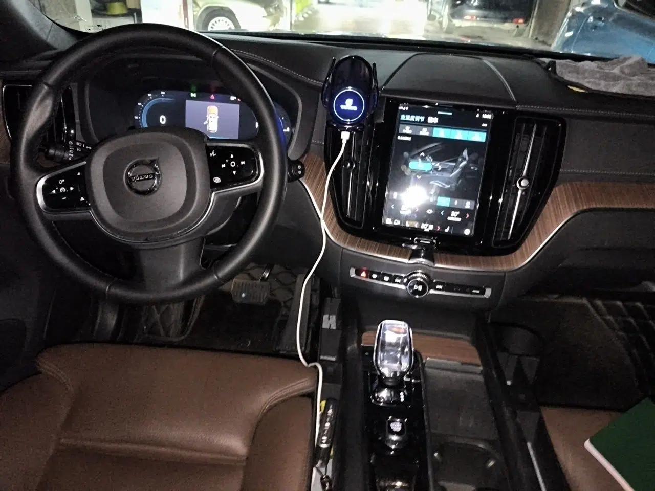 Volvo XC60 New Energy 2024 T8 Plug-in Hybrid Long-Range All-Wheel Drive Smart Luxury Edition — миниатюра 9