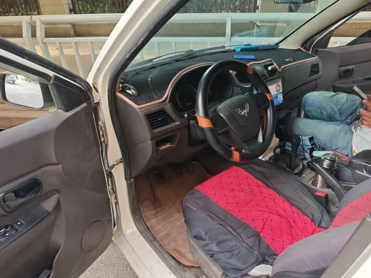 Wuling Hongguang 2015 1.5L S Basic Version China V Standard — миниатюра 16