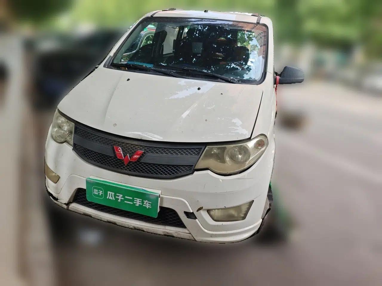 Wuling Hongguang 2015 1.5L S Basic Version China V Standard — миниатюра 3